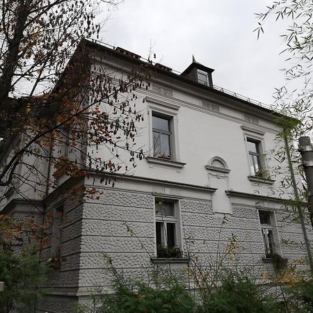 Dimora Apartments With Free Parking Любляна Екстериор снимка