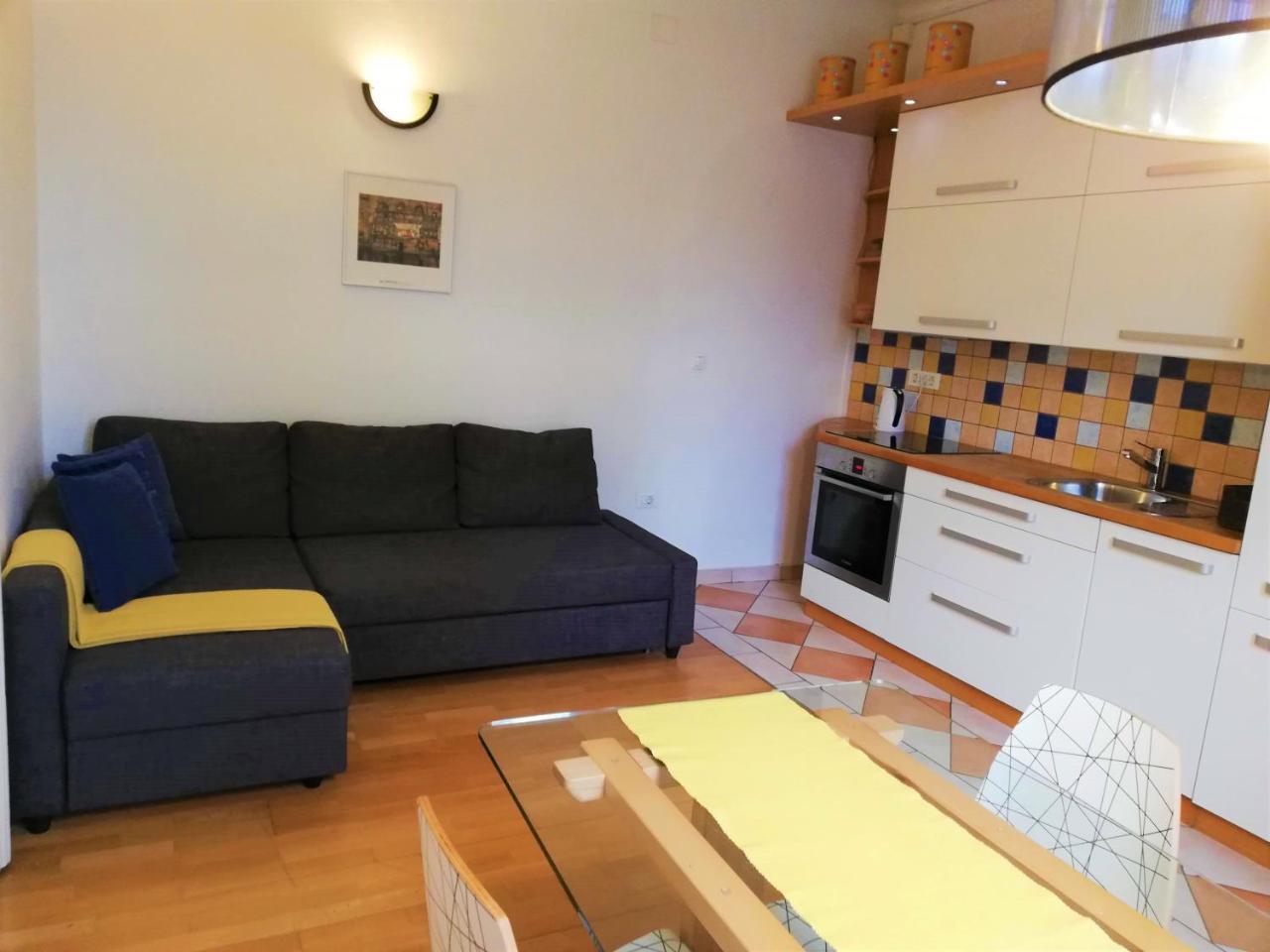 Dimora Apartments With Free Parking Любляна Екстериор снимка