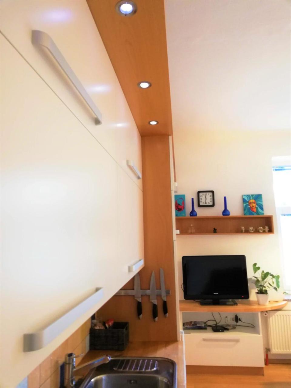Dimora Apartments With Free Parking Любляна Екстериор снимка